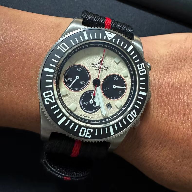 Titanium Sport Watch - Мужские часы Tactical Frog с хронографом,